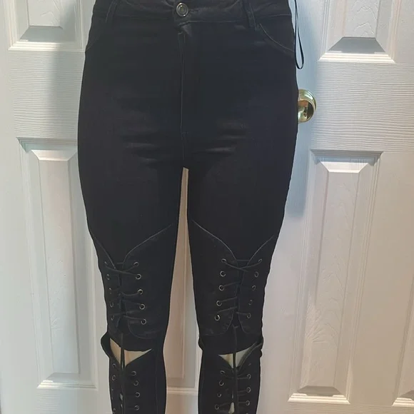 NWT Fashion Nova-  double trouble lace up front jeans size 7 - Picture 2 of 5